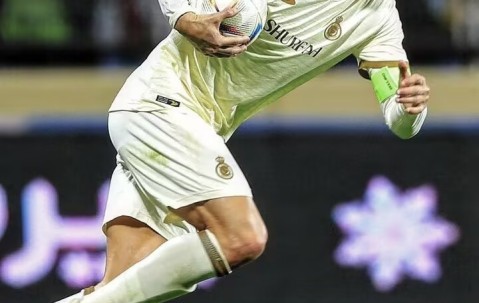 尊龙平台 - 亚冠赛程吃紧，罗马今晚遗憾出局，话题不断，年轻球员得到机会