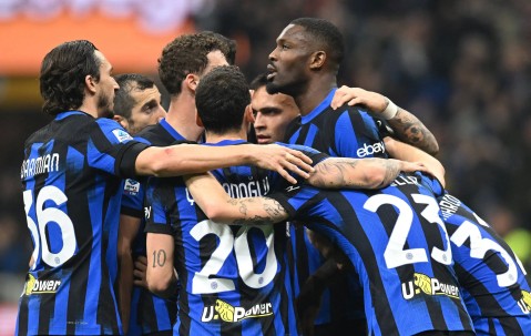 尊龙官方入口 -国际比赛日意大利杯焦点战；国际米兰迎来里程碑；赛场秩序良好；阵容厚度经受考验的简单介绍