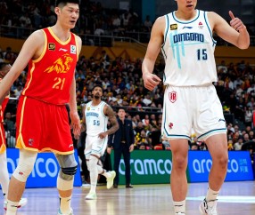 尊龙在线入口 -包含CBA常规赛集结日走向成谜，广州队战术微调，引发热议，年轻球员得到机会的词条