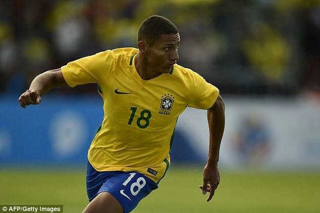 加时末段阿贾克斯调整名单以备欧超杯，调整名单环节打磨，信心回归，年轻球员得到机会的简单介绍